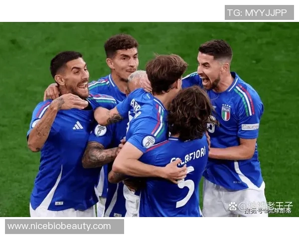 12欧洲杯精彩对决西班牙队迎战强敌全力争胜 12欧洲杯精彩对决西班牙队迎战强敌全力争胜