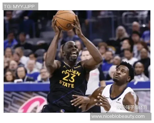 2016年勇士队与灰熊队激战回顾：精彩瞬间与战术分析