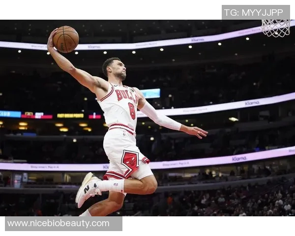 2020年12月12日火箭队对阵公牛队精彩比赛录像回放及赛后分析